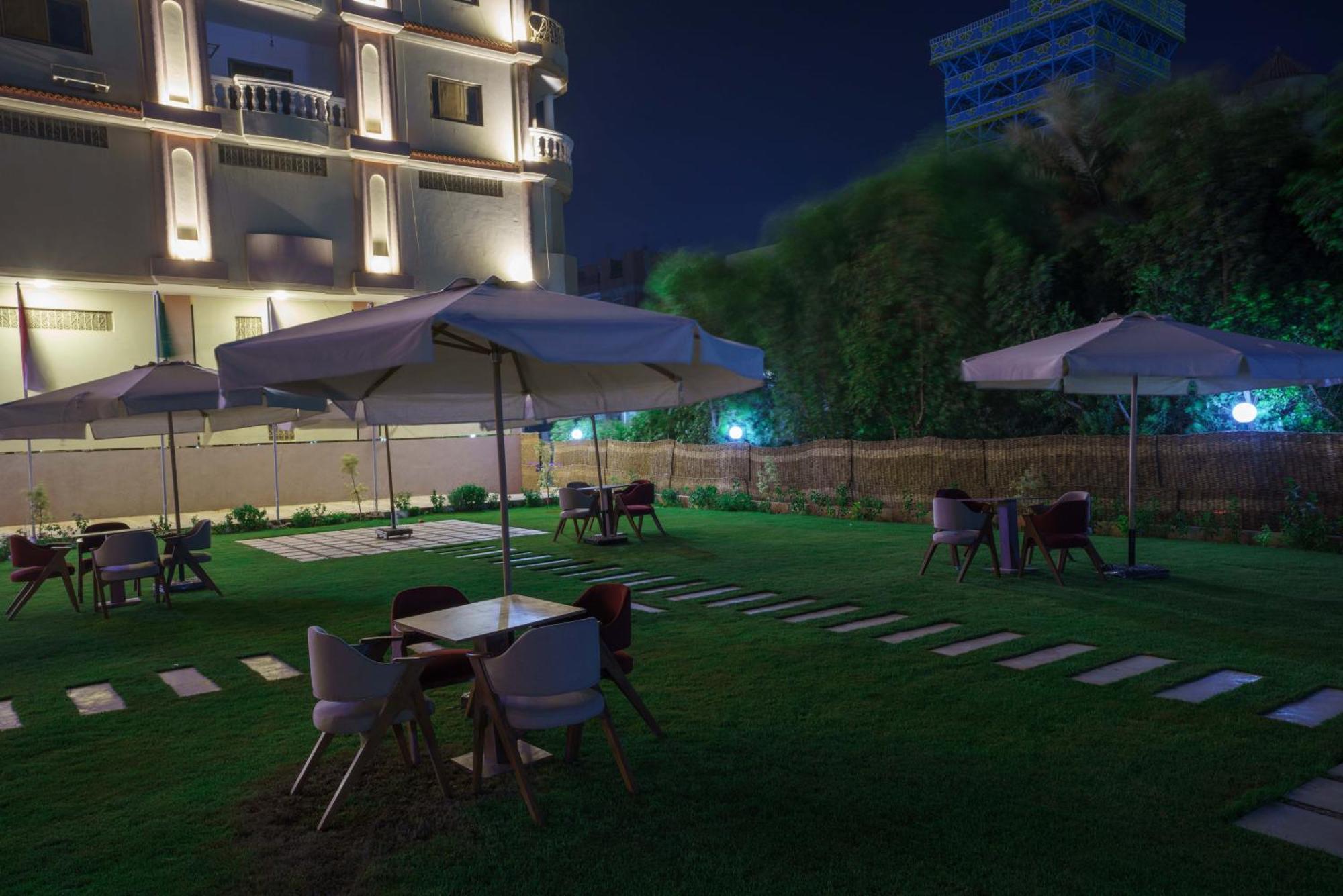Hotel Pyramids Sunshine View Kafret el-Gabal Exteriér fotografie